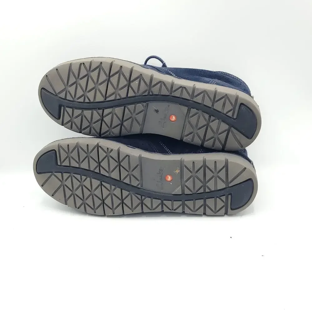 Clarks Chukka Bushacre 2 Boots Blue Suede Lace Up Ankle Top men's size 9.5